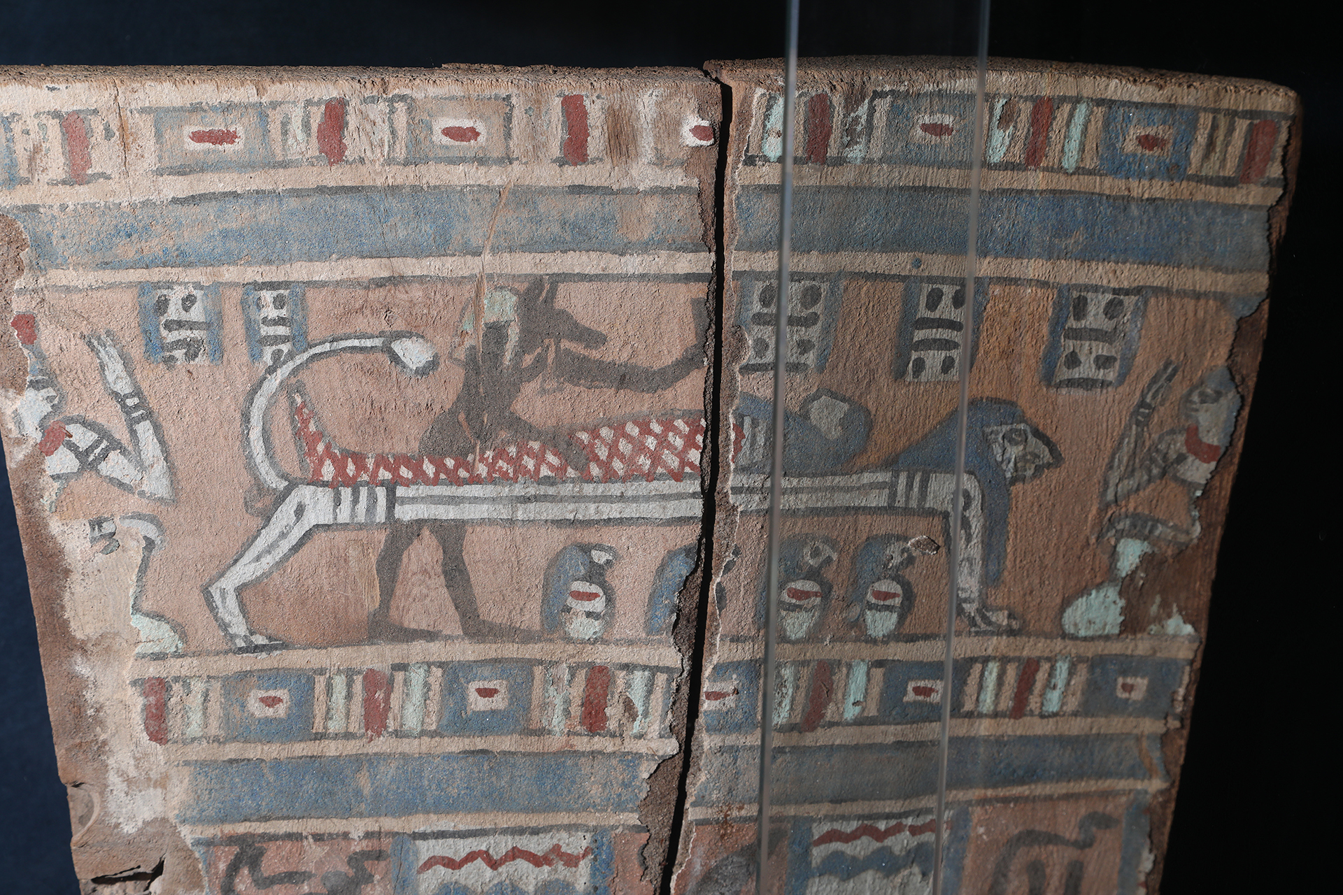 Couvercle de sarcophage - Epoque Ptolémaïque - Photo F. Gourdon