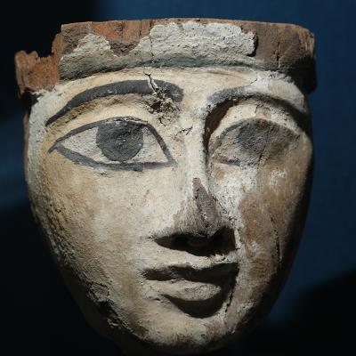 Masque de sarcophage - Egypte - Nouvel Empire - Photo  F. Gourdon